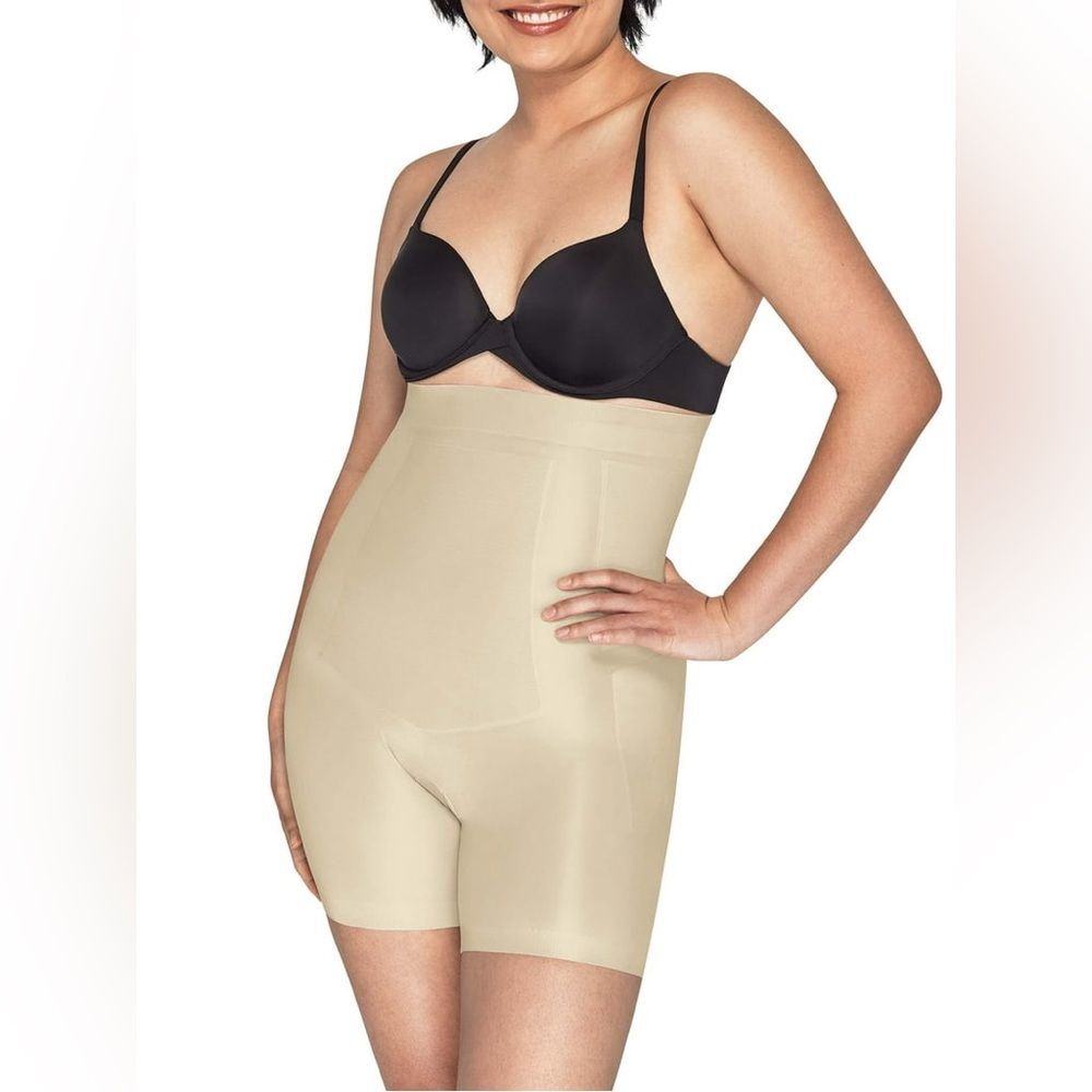 Flexees by Maidenform High-Waisted Nude Shapewear Side Boning Shorts Size Large